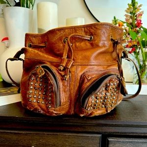 Frye carry all bag